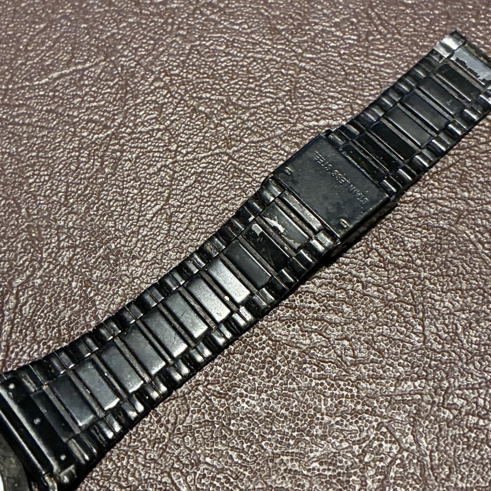 Women's Black and Gold Quartz Watch - Picture 10 of 15